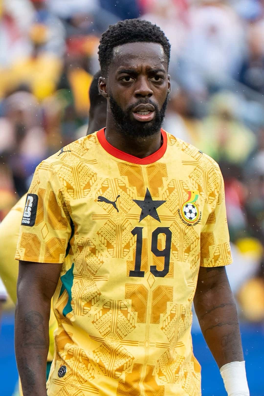Iñaki Williams, con la camiseta amarilla número 19 de la selección de Ghana, durante un partido; foto de archivo de junio de 2026 (foto: Bryan Berlin, Wikimedia Commons, licencia CC BY-SA 4.0)