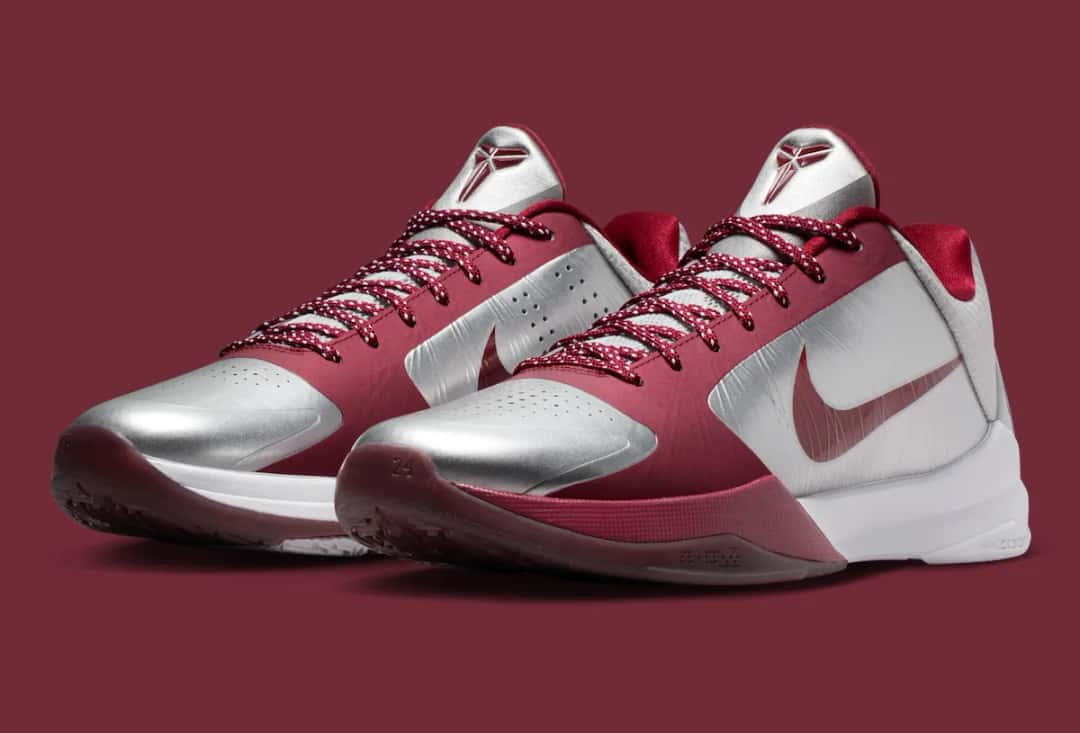 Par completo de las Kobe 5 Protro Lower Merion Aces