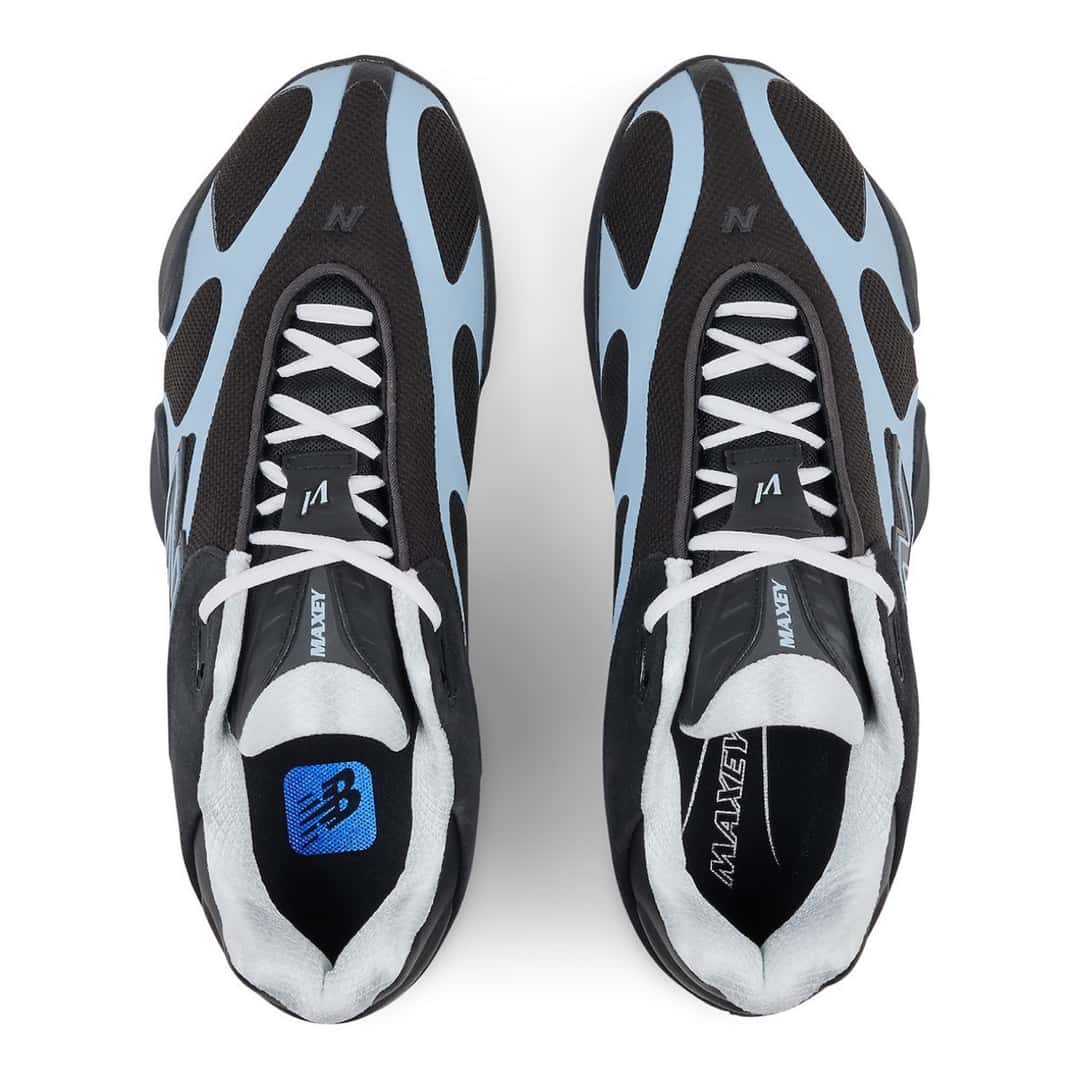 Vista superior de las New Balance Maxey V1 con 