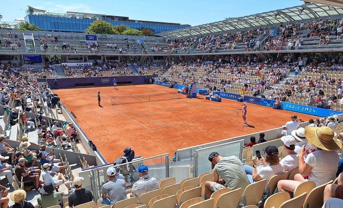 Foto de archivo: vista del court Simonne-Mathieu durante el partido entre Francisco Cerúndolo y Ugo Humbert en los Juegos Olímpicos de París 2024
