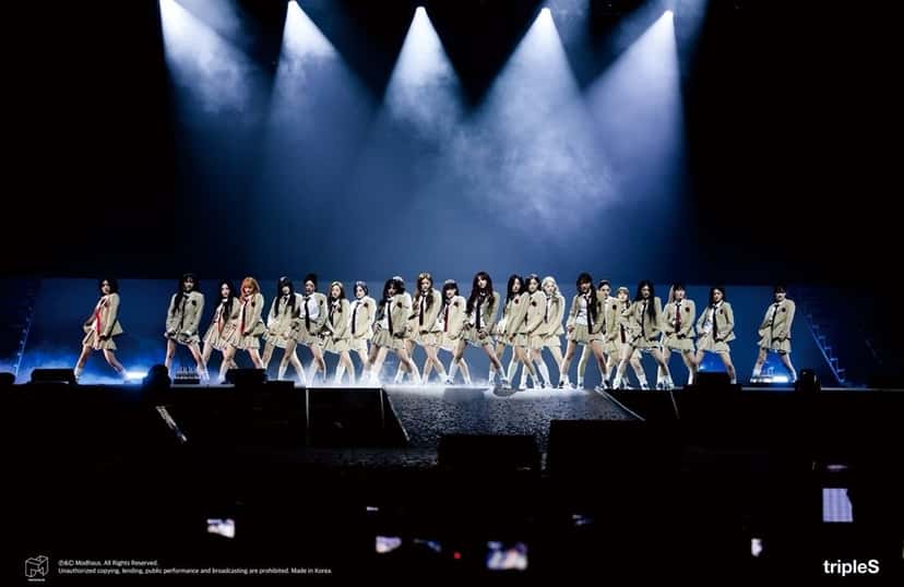 Foto oficial de MODHAUS del escenario del show