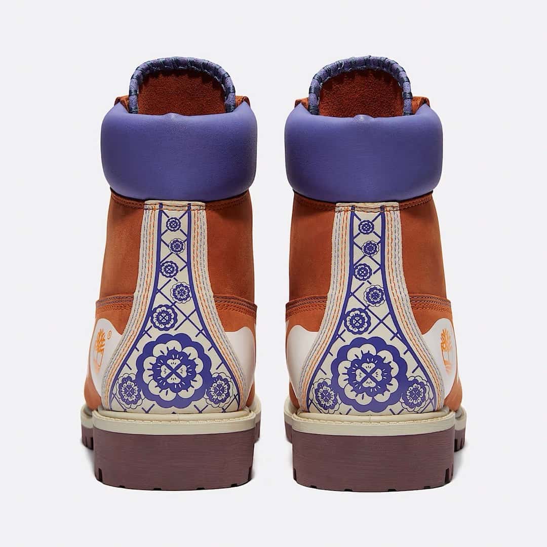 Talones de la Timberland 6-Inch Día de Muertos con un panel claro y dibujos de flores en azul