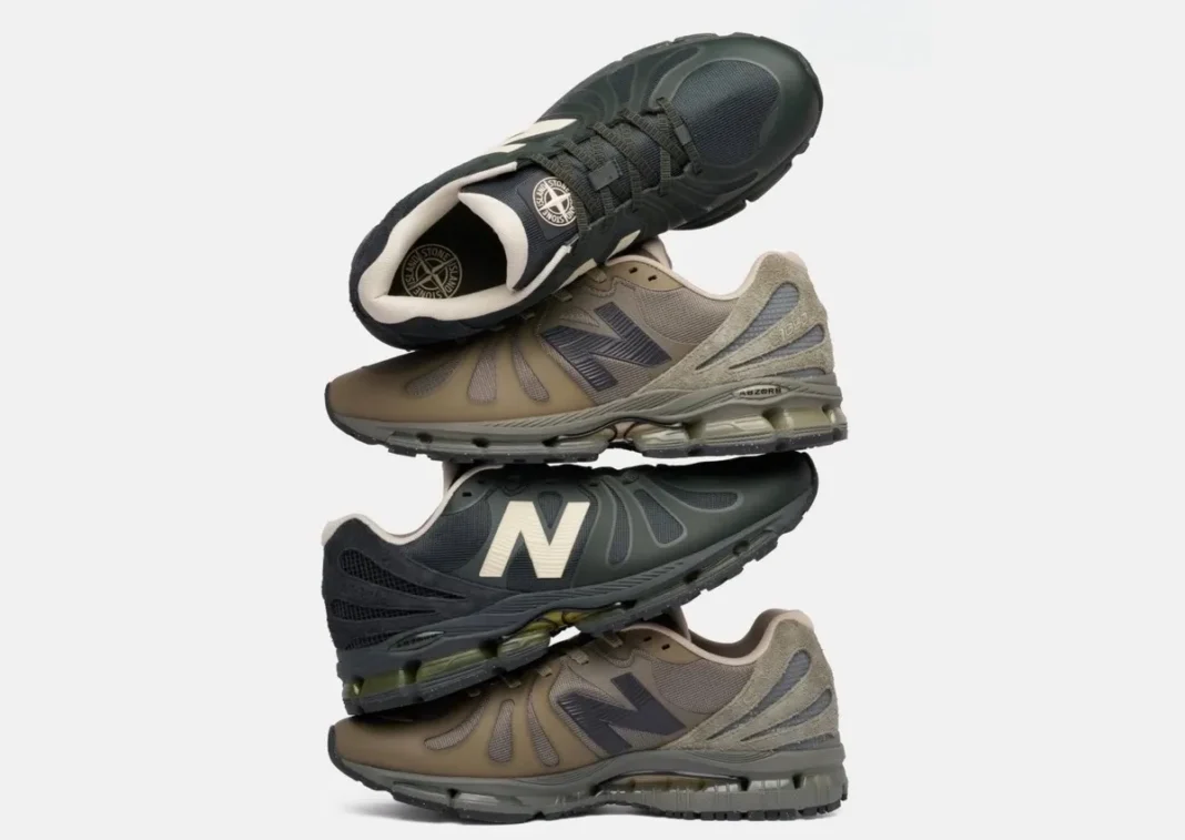 Stone Island x New Balance 1890 mostrando los dos colorways de la colección SUMMER_026